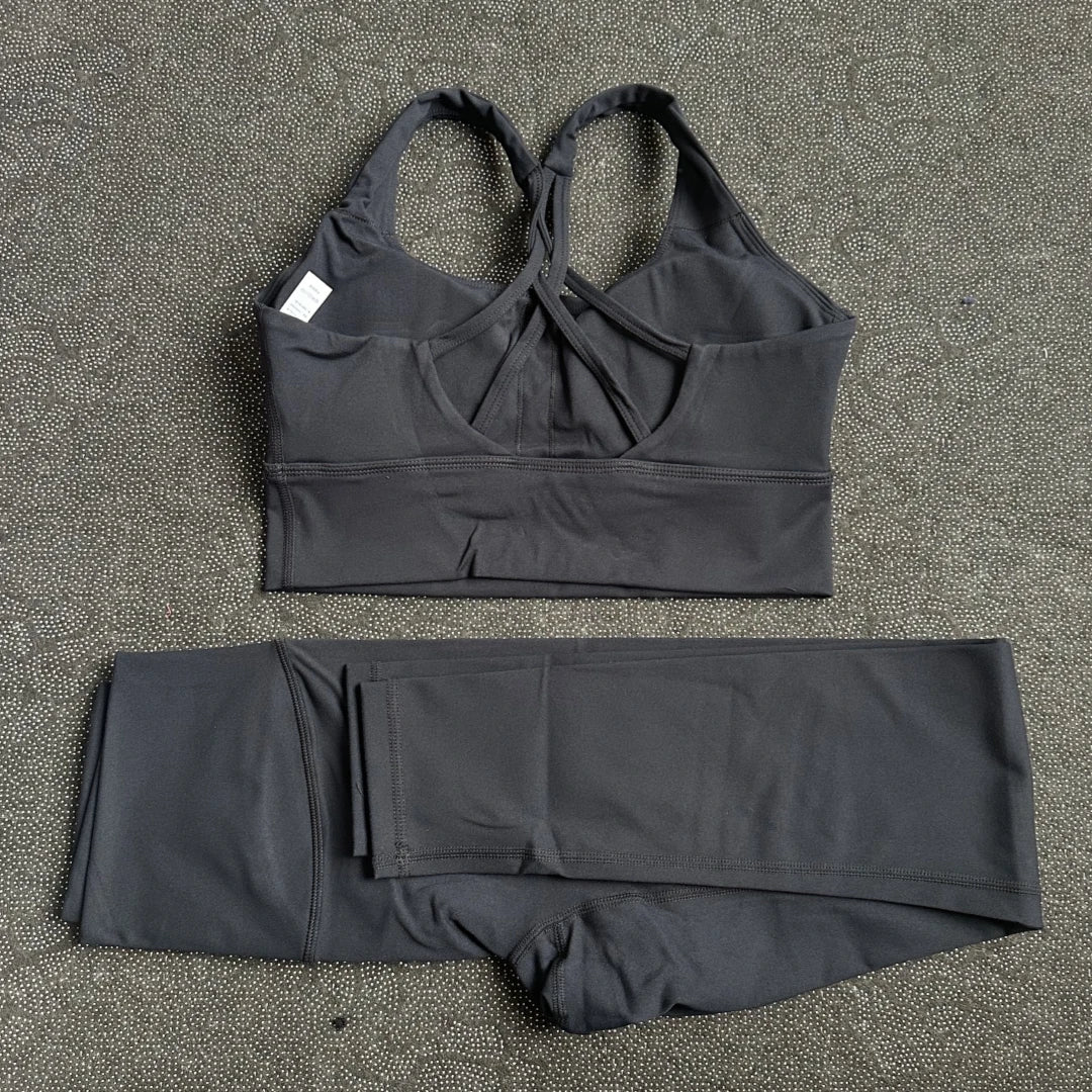 Seamless Yoga Set — Color Harmony, Effortless Form