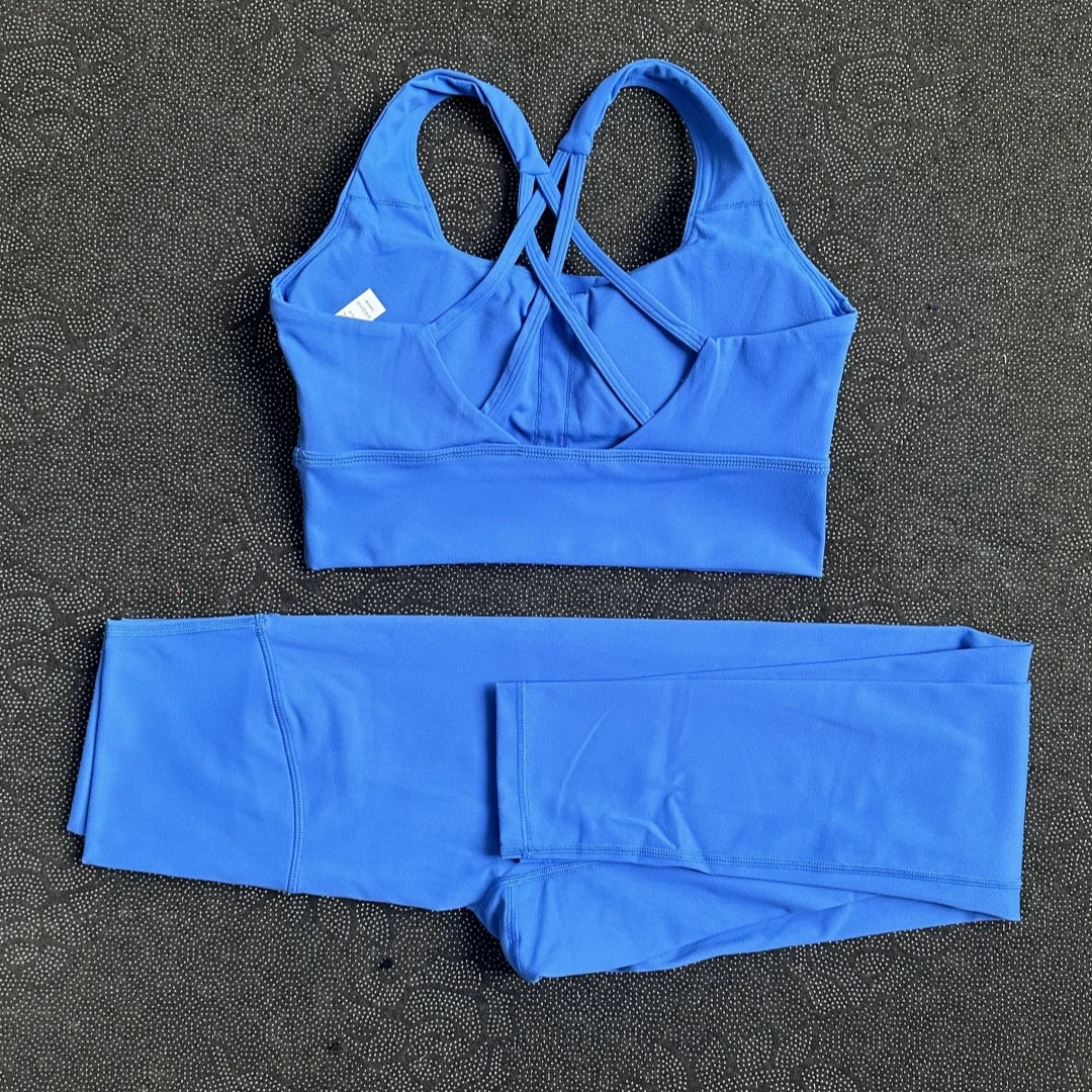Seamless Yoga Set — Color Harmony, Effortless Form