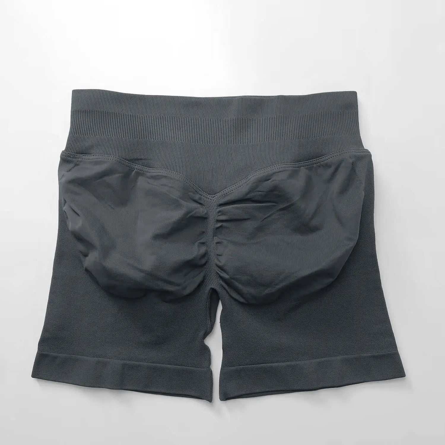 Seamless Shorts — Soft Shape, Strong Intent